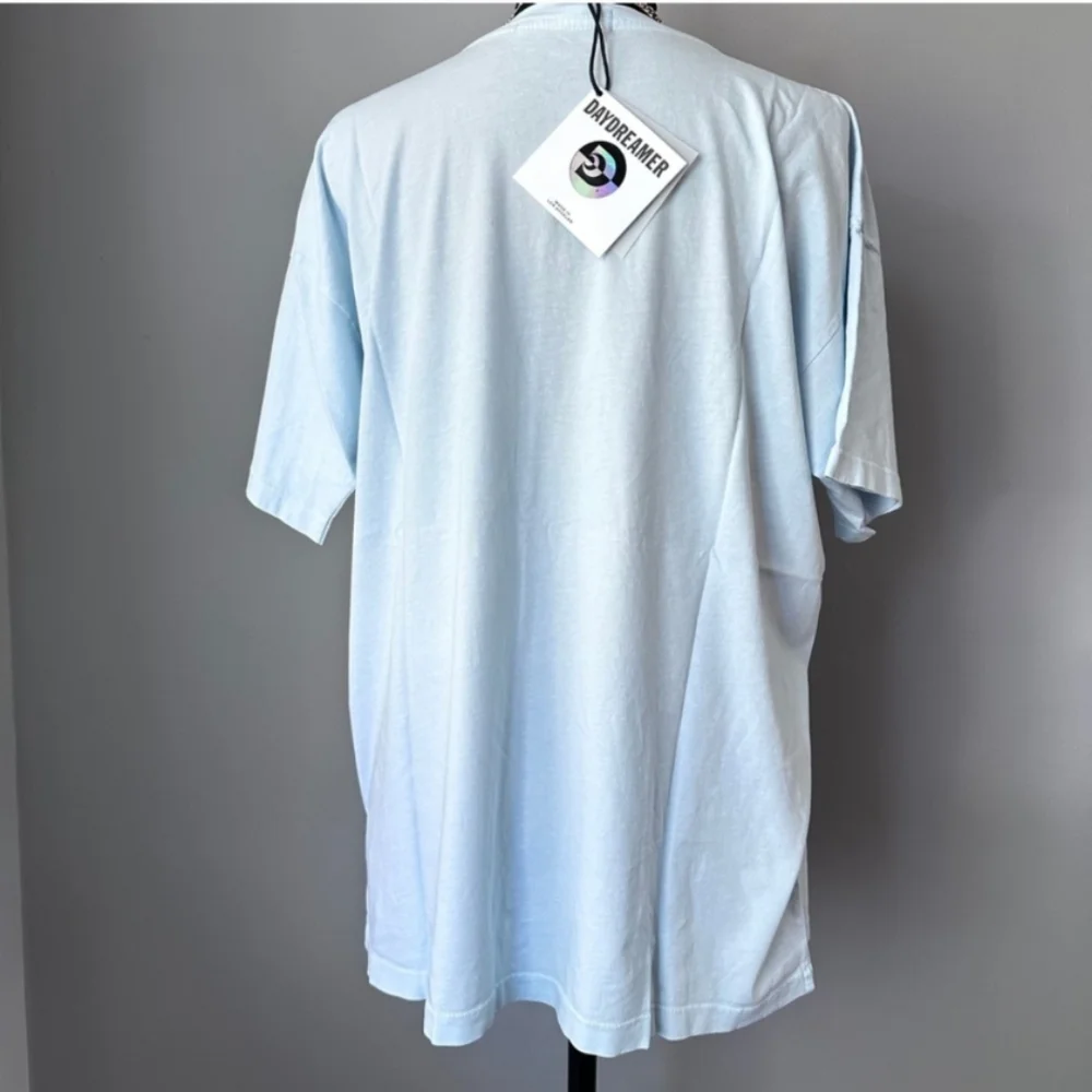 Daydreamer Sky Blue Car Graphic Tee Women's Small Blue Shirt Oversized T-SHIRT
